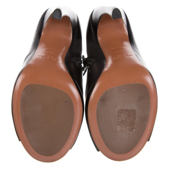 NWT Alaia Peep Toe Ankle Boots with Curved Heel Black Leather size 36.5 - Picture 8 of 8